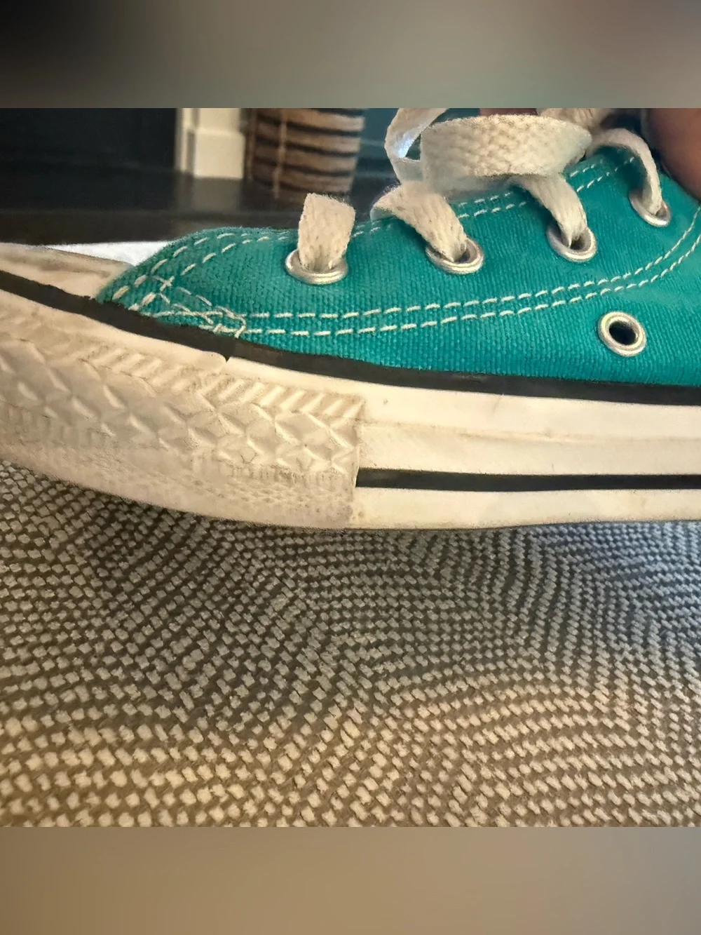 Used kids converse - size 1